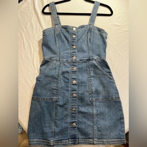 H&M Jean dress Size 6